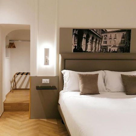 Palazzo Cortesi Macerata Bagian luar foto