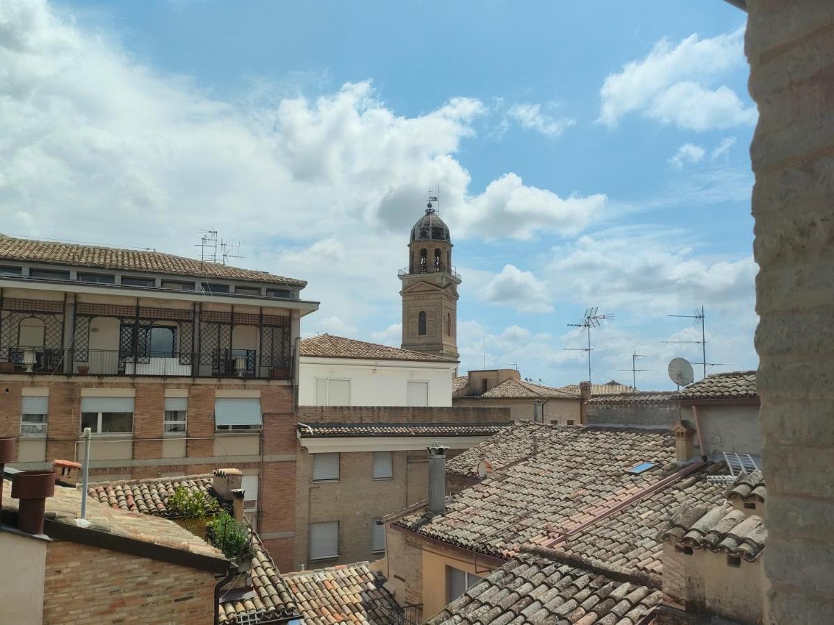 Palazzo Cortesi Macerata Bagian luar foto