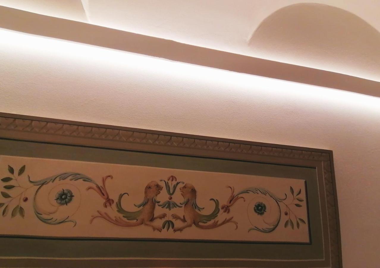 Palazzo Cortesi Macerata Bagian luar foto