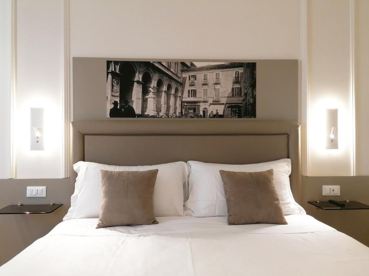 Palazzo Cortesi Macerata Bagian luar foto